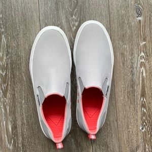 NEW NEVER BEEN WORN Columbia shoes